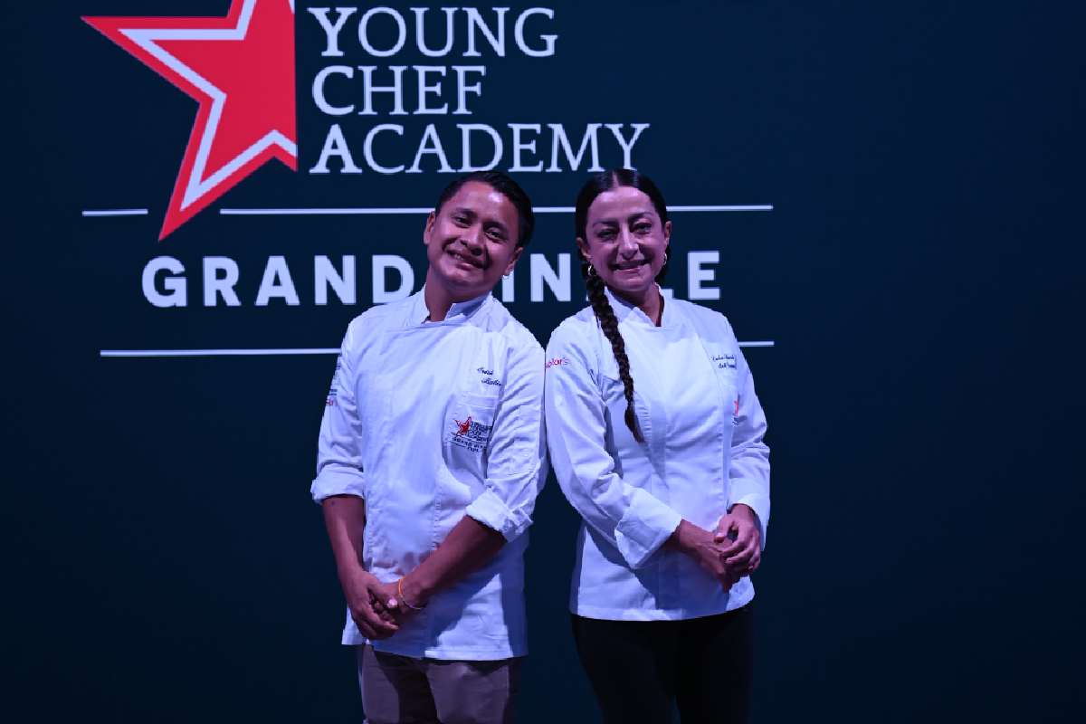 Erick Alfredo Bautista Chacón y Lula Martín del Campo