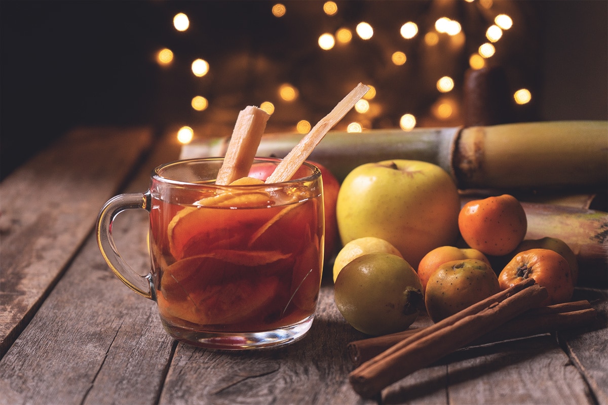 Ponche de frutas navideño