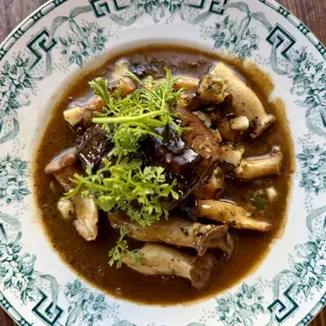 Mijoté’s Steak au Poivre Sauce