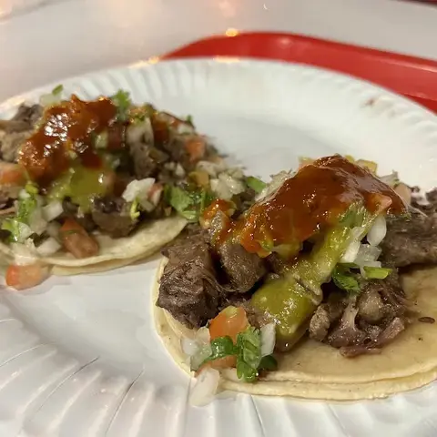 Leo's Tacos Truck