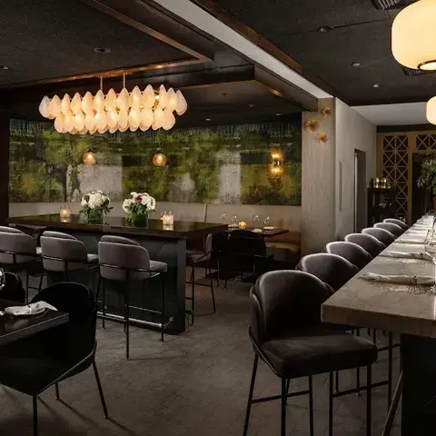 MARKET Restaurant + Bar