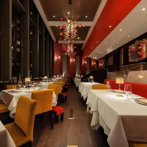 Mauro Mafrici One Magnificent Mile Restaurant