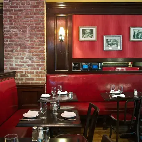 Ruby's Oyster Bar &amp; Bistro