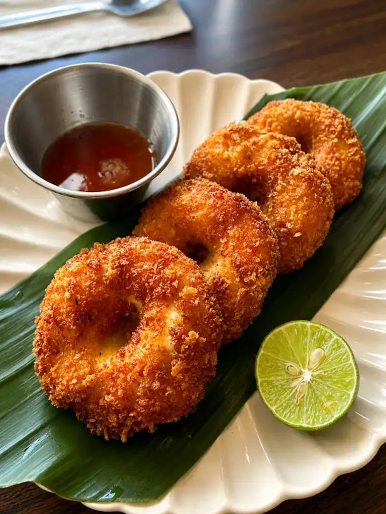 Glom Thai