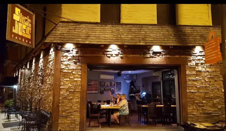 Stogie Joe's Tavern