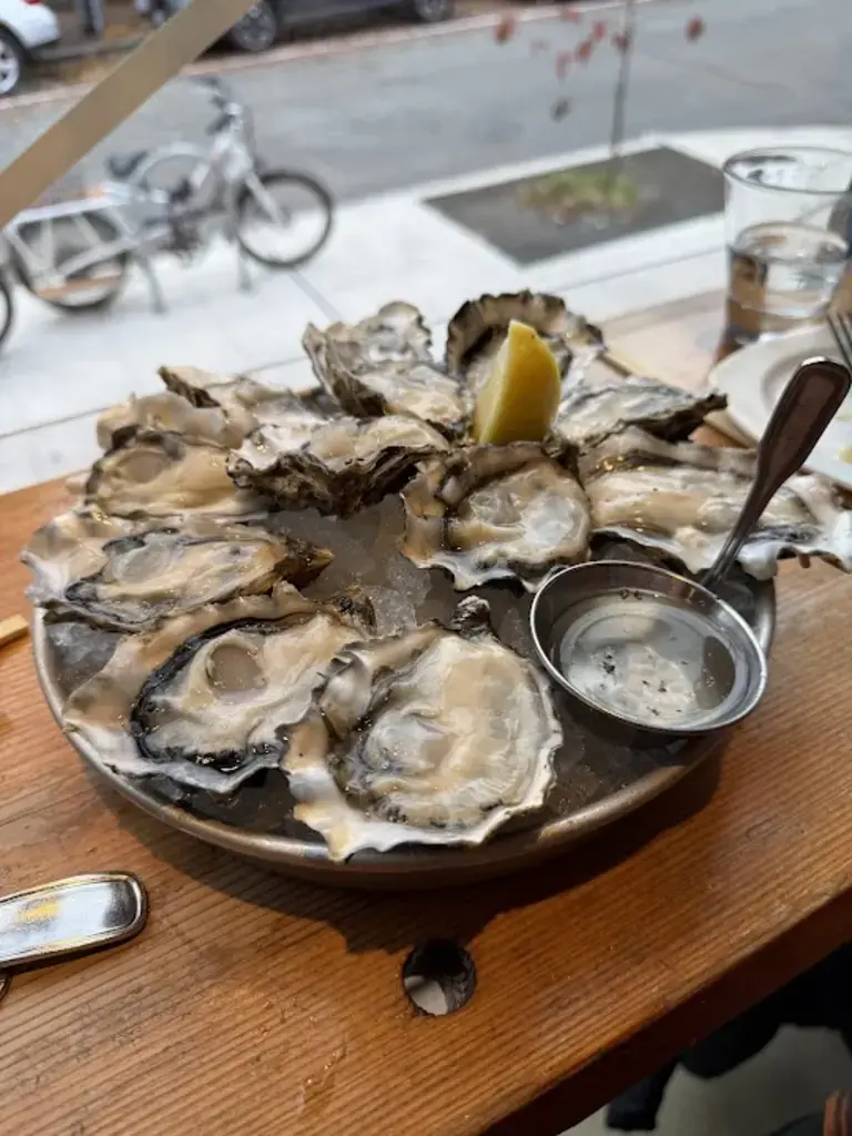 Taylor Shellfish Oyster Bar