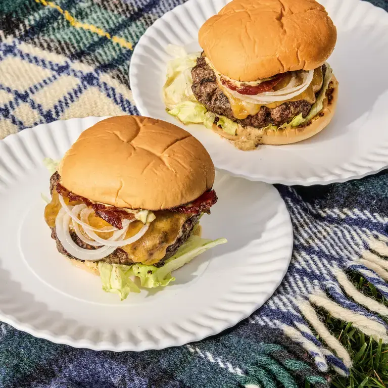 Backyard Bacon Cheeseburgers