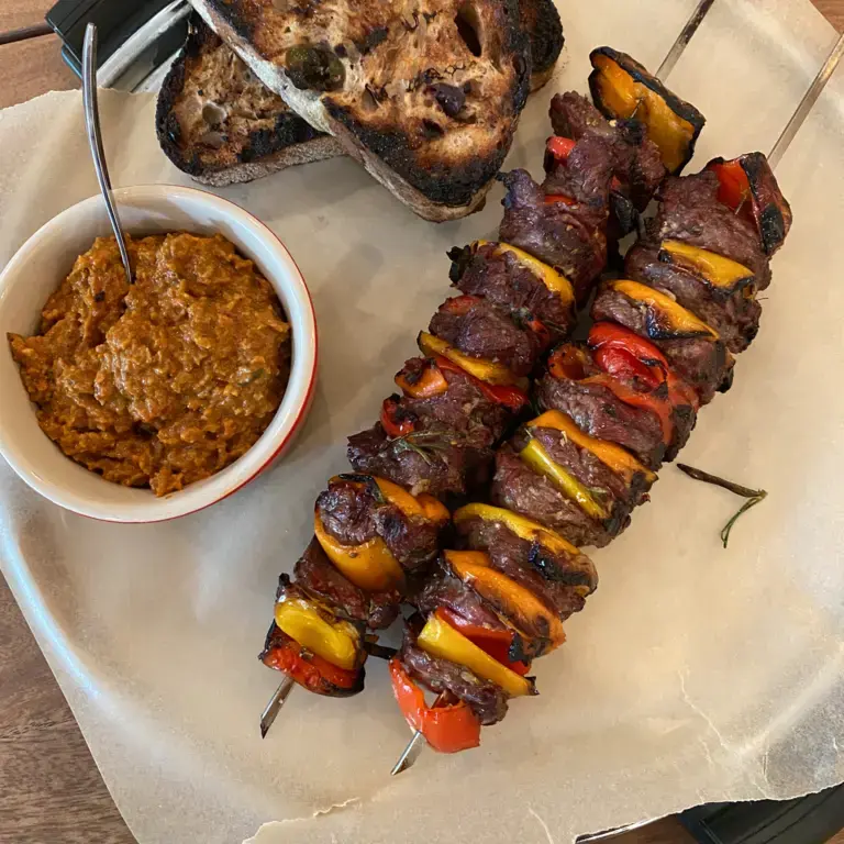 Sweet Pepper Skirt Steak Skewers