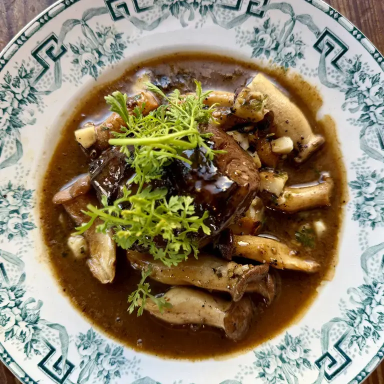 Mijoté’s Steak au Poivre Sauce