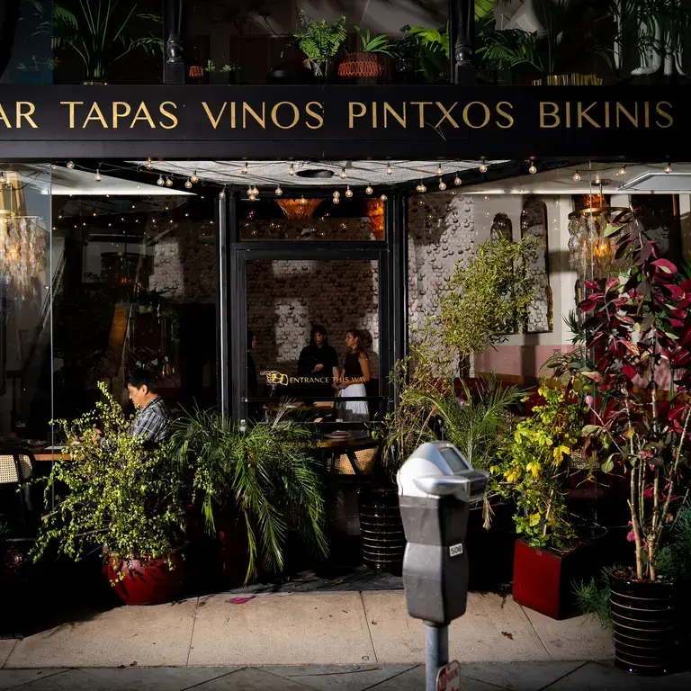 Xuntos Exterior