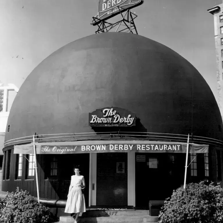 The Brown Derby on Wilshire in 1956