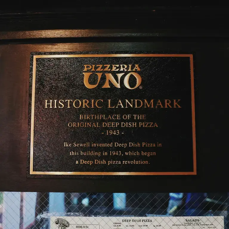 Uno's Pizzeria