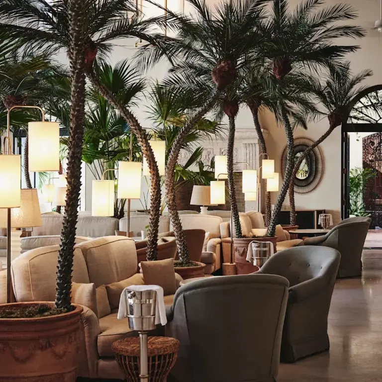 Champagne Bar at The Surf Club