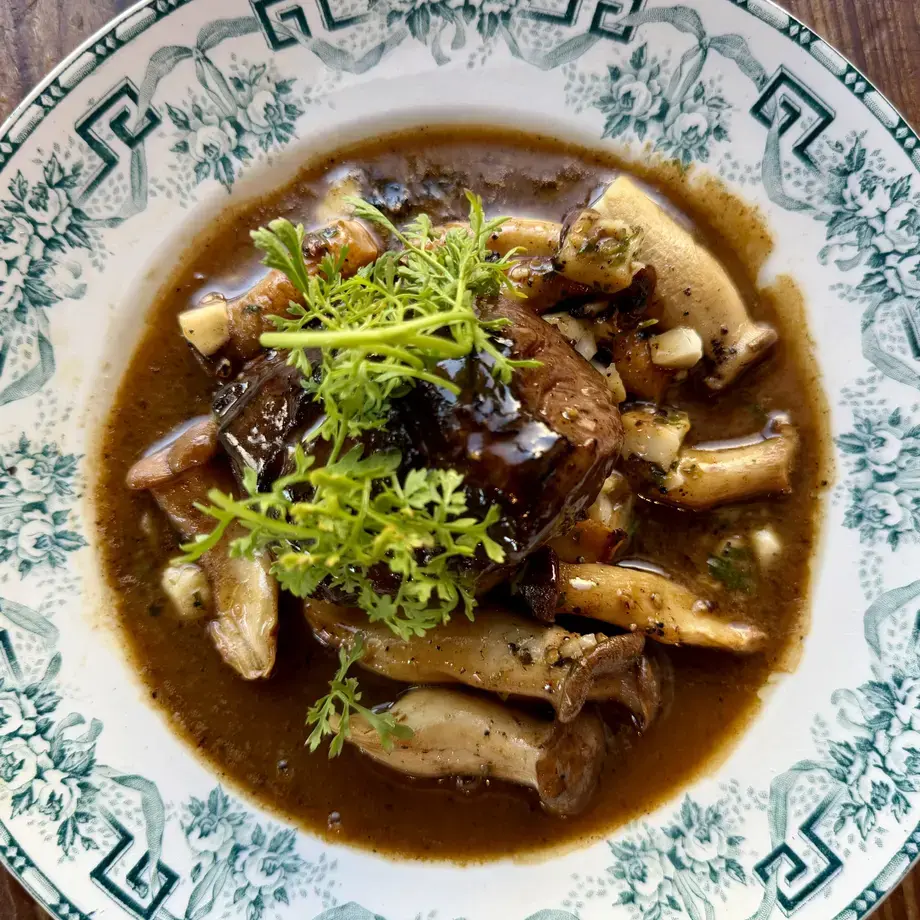 Mijoté’s Steak au Poivre Sauce