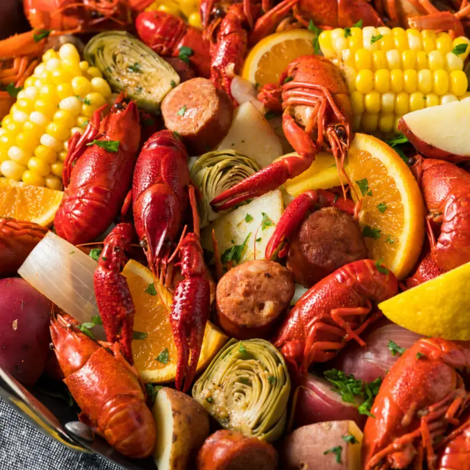 Louisiana crawfish boil - Fine Dining Lovers
