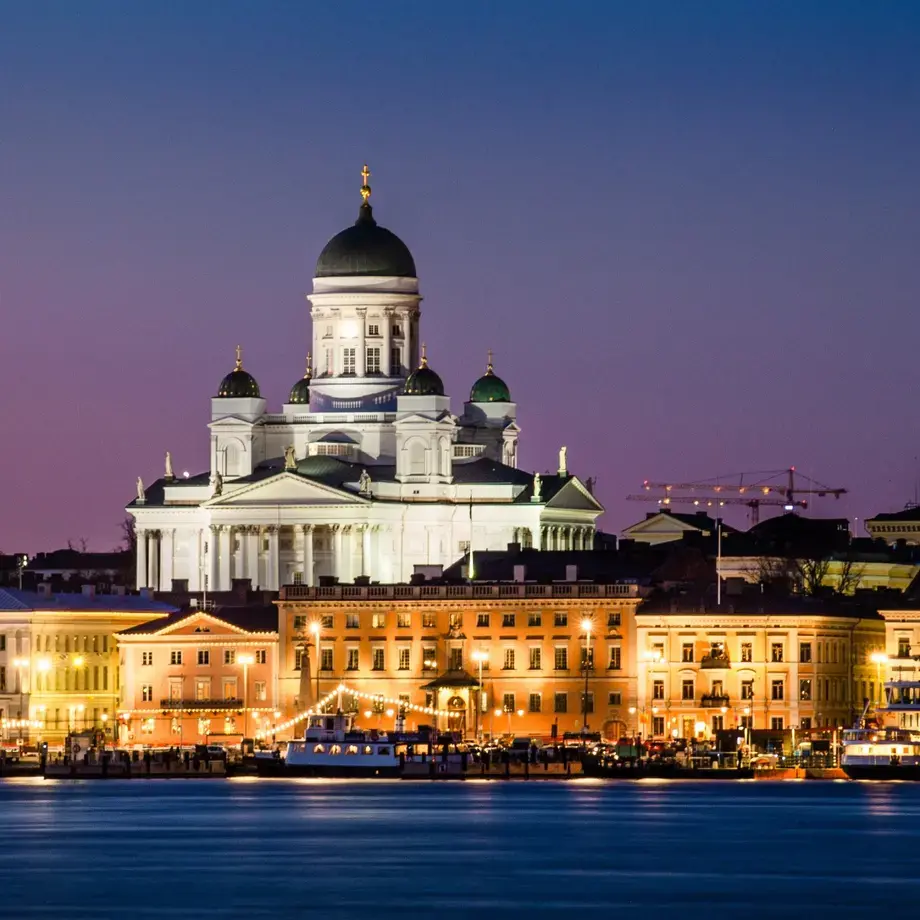 Helsinki by night