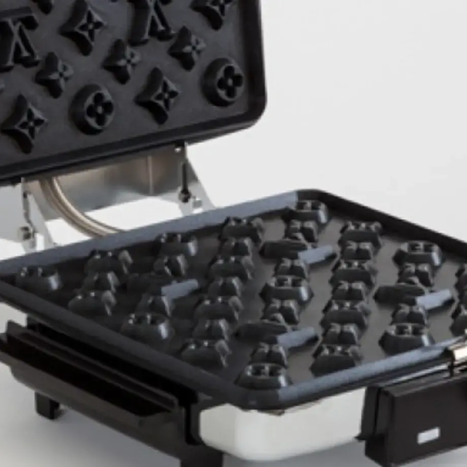 Original_2338_louisvuitton-wafflemaker