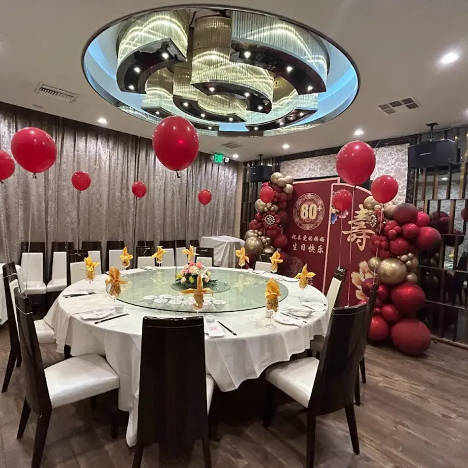 Longo Seafood Restaurant