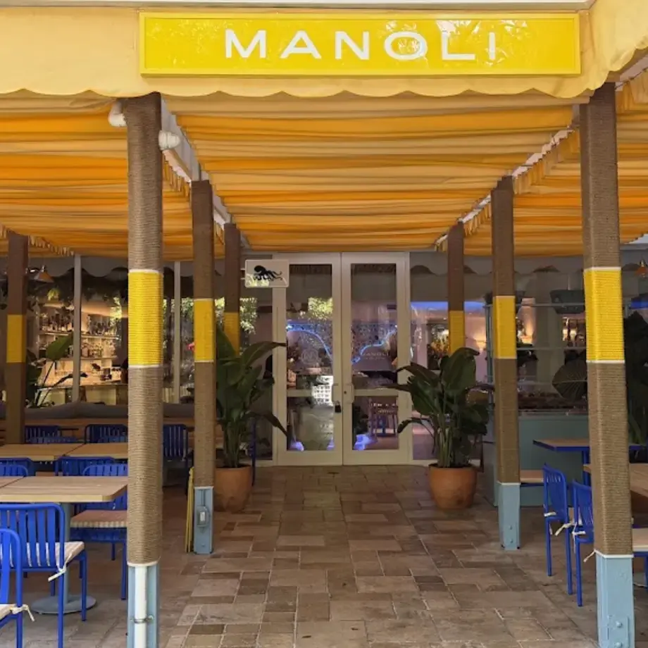 Manoli