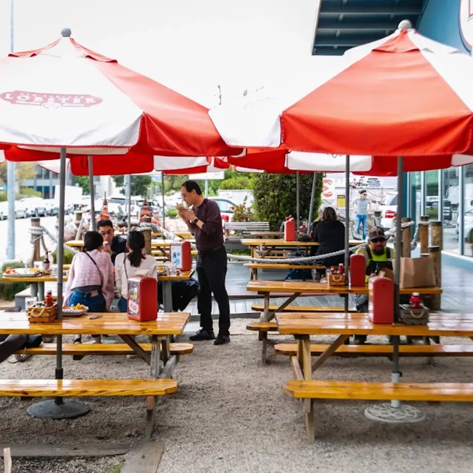 New England Lobster Market &amp; Eatery