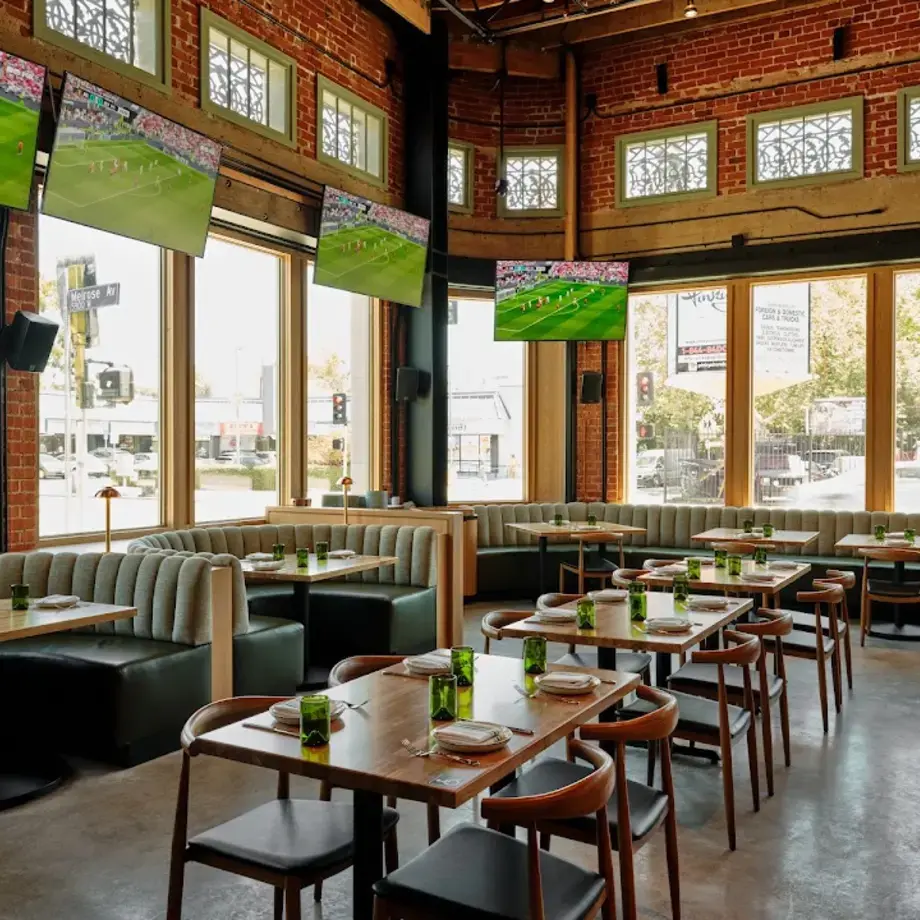 Pawn Shop - Sports Bar &amp; Kitchen