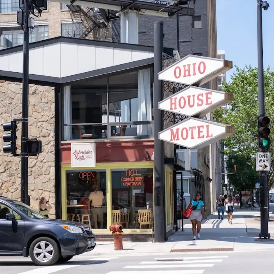 Schneider Deli River North