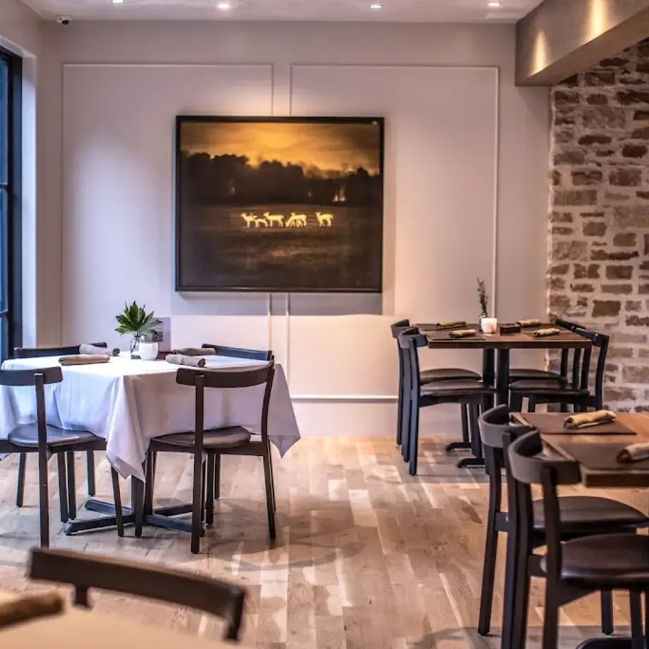 THE CHASTAIN - Restaurant