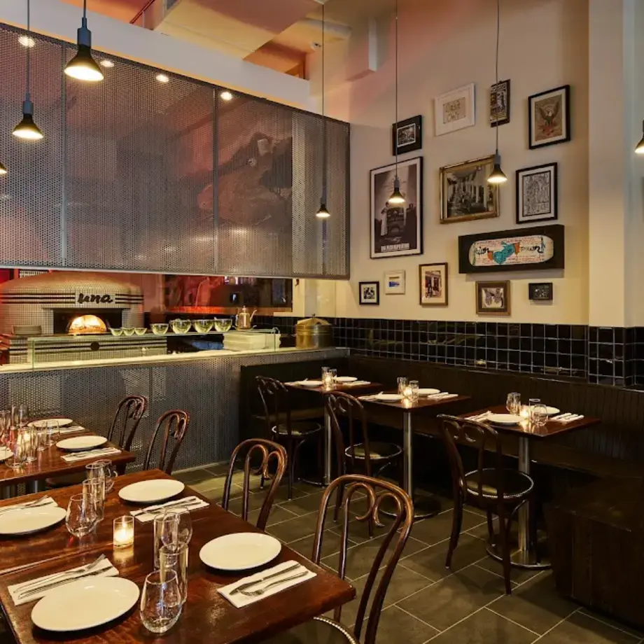 Una Pizza Napoletana