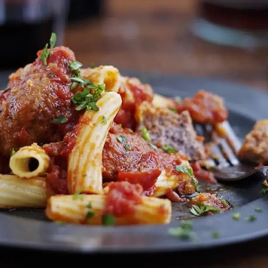 Macaroni with Meatballs