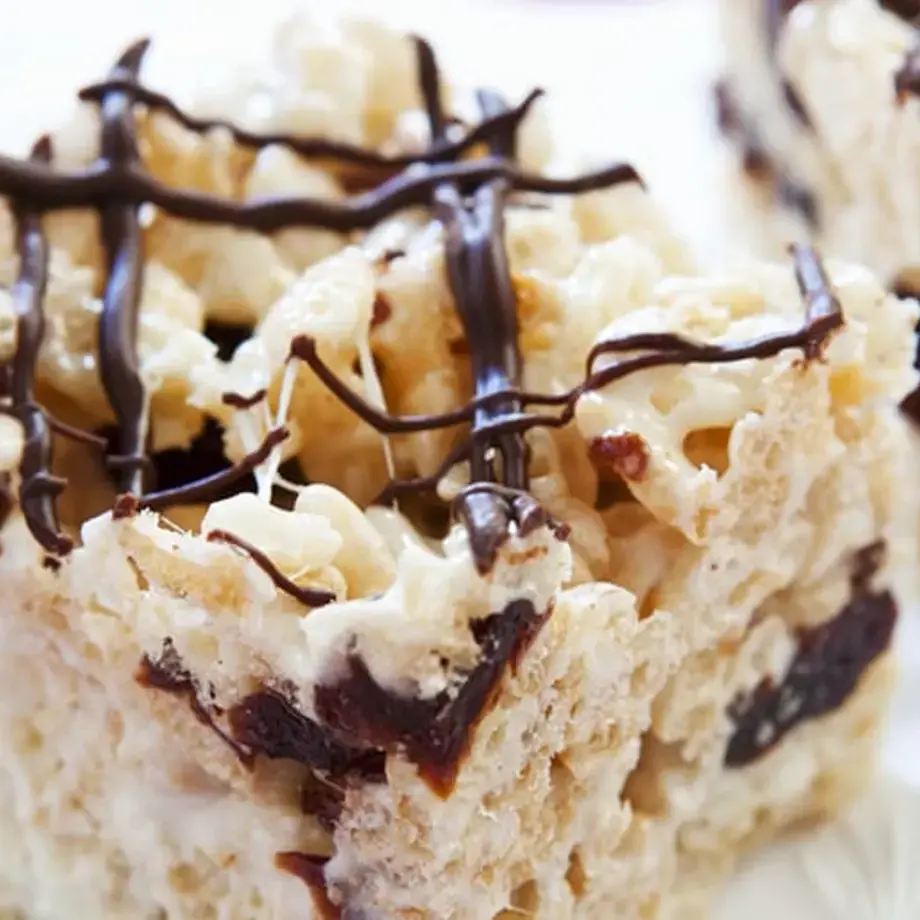 Rice Krispie Treats with Chocolate Drizzle recipe