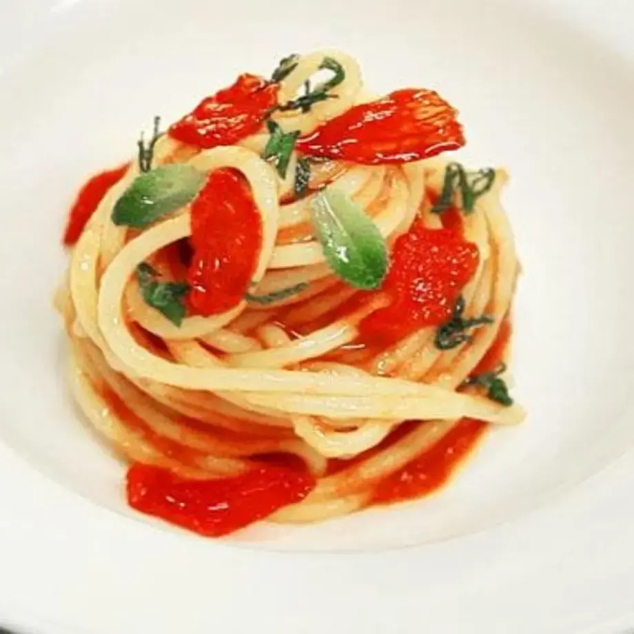 Spaghetti With Tomato Sauce