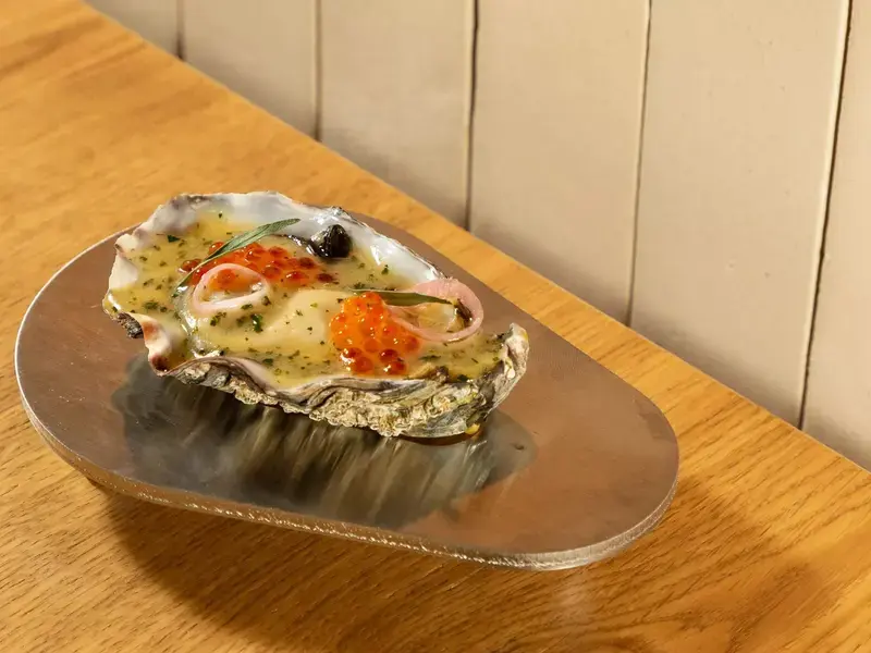 Oyster dish from restaurant Compartir   @Joan Valera