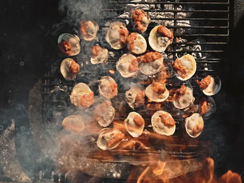 Grilled Clams with Cocktail Butter