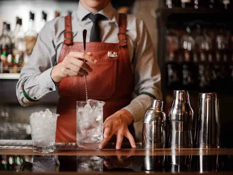 top bartender school