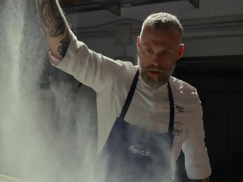 Gabriele Bonci and a cloud of flour