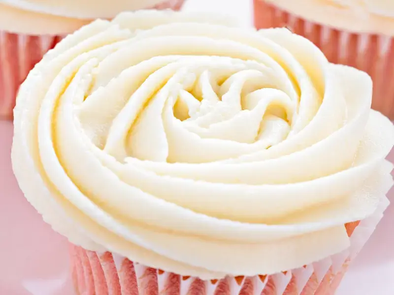 buttercream on cupcake ©iStock