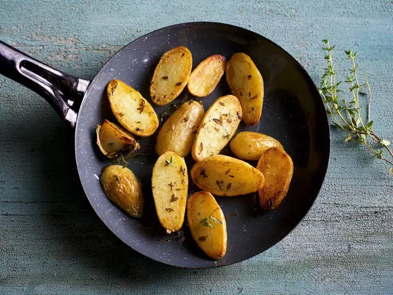 Michelin chef cook potatoes