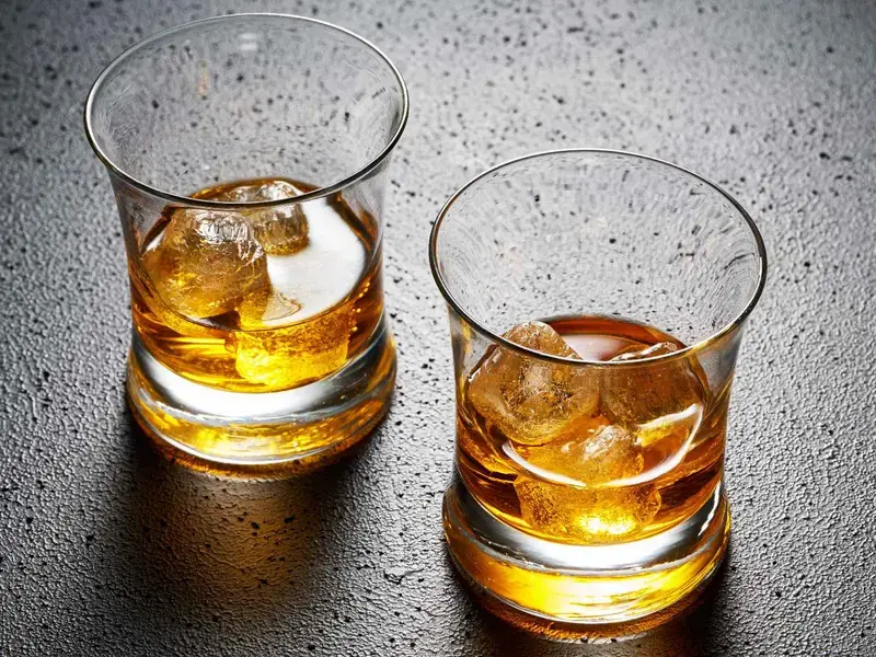 triple-sec-vs-cointreau