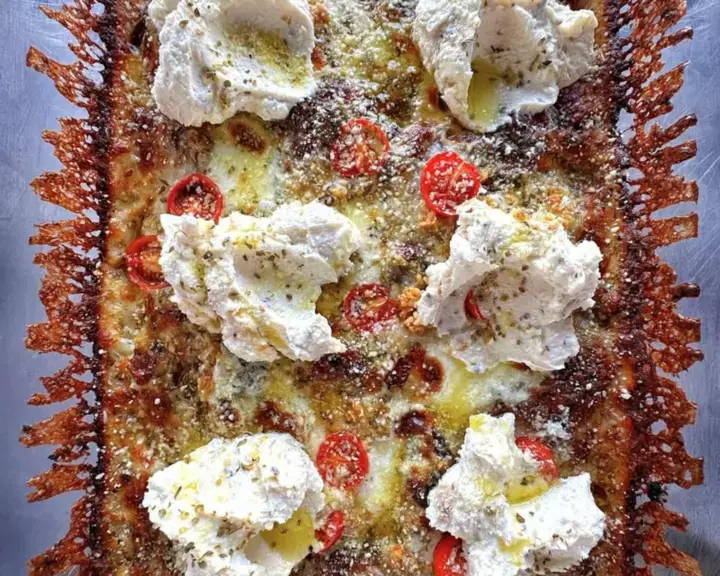 Apollonia's Detroit Style