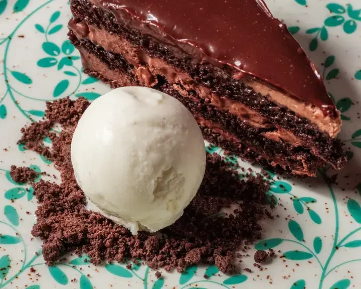 Dimmi Dimmi Chocolate Cake