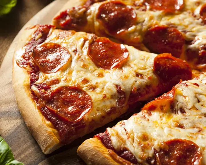how to reheat pizza - Fine Dining Lovers