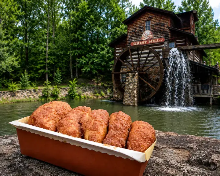 Dollywood’s Cinnamon Bread