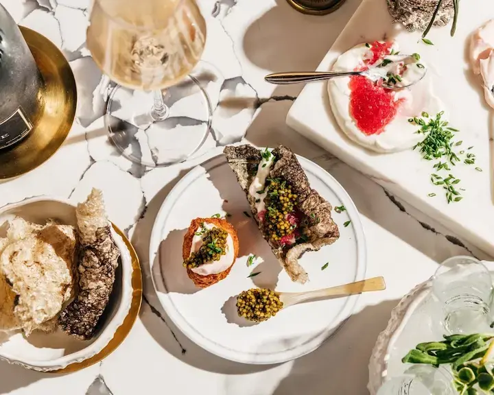 Little’s Oyster Bar